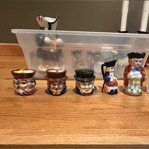 Founding fathers shot glass/tiny cup trinkets